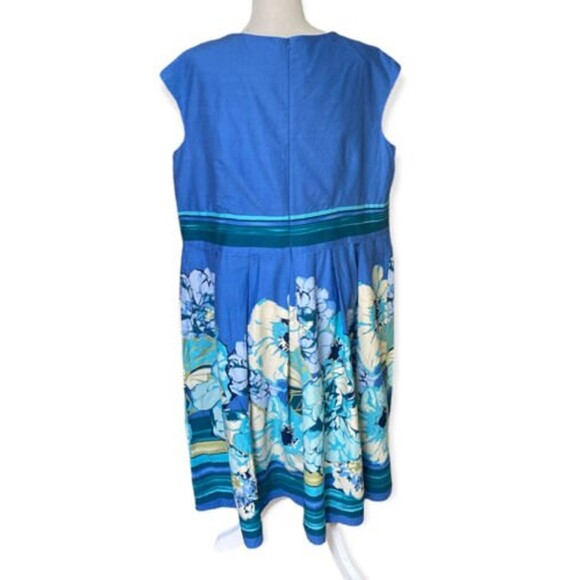 Liz Claiborne Women's Size 20W Blue Floral skirt Surplice Sleeveless Dress - Picture 3 of 10